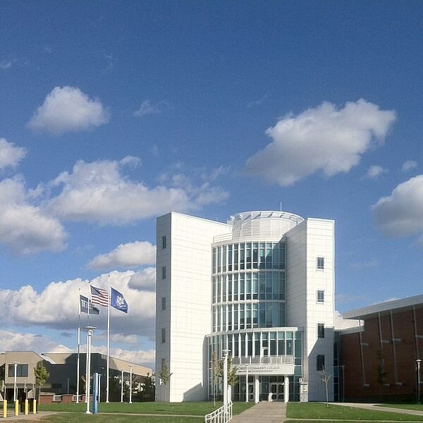 Manchester Community College Lockdown: Gunman Report Prompts Campus ...