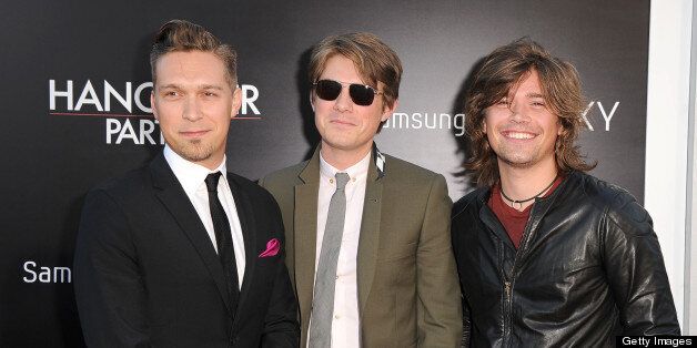 Hanson Debuts Custom Beer, Mmmhops, On Sale This Fall | HuffPost ...