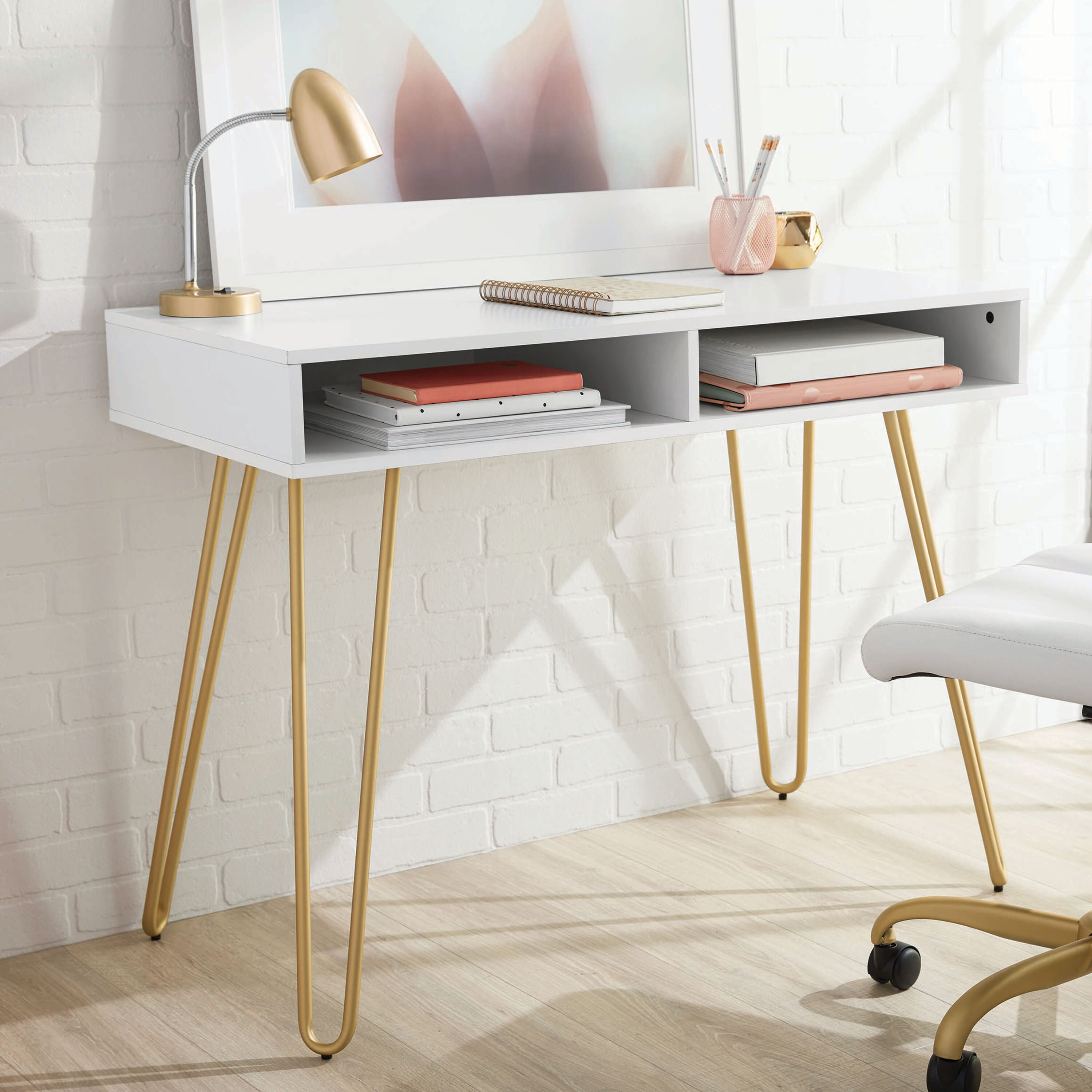 target floating desk