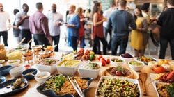 Restaurantes por quilo e coronavírus: Existe perigo real de