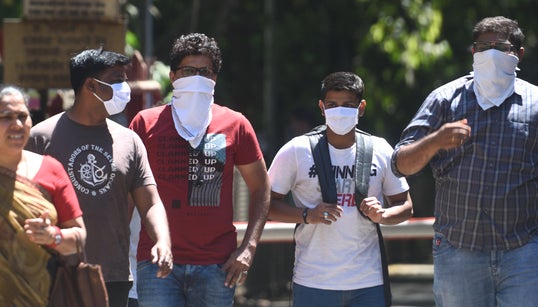 India Fights To Stop COVID-19′s Urban To Rural