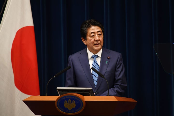 3月14日に官邸で記者会見する安倍晋三首相