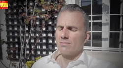 El delirante vídeo de Ortega Smith (Vox) tras dar positivo por