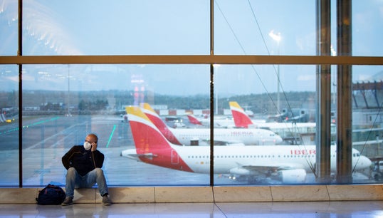 Surto de coronavírus desencadeia ‘crise sem precedentes’ nas companhias