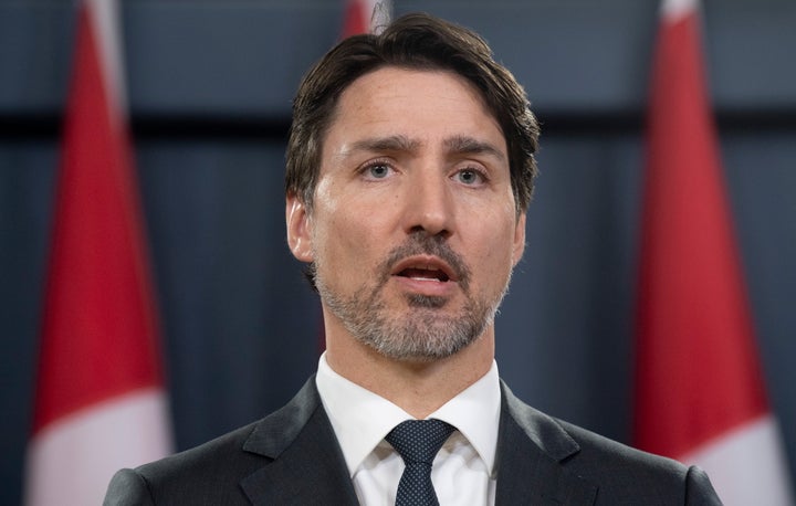 Justin Trudeau a annoncé le 11 mars dernier que le délai de carence serait supprimé pour les travailleurs qui doivent se placer en quarantaine.