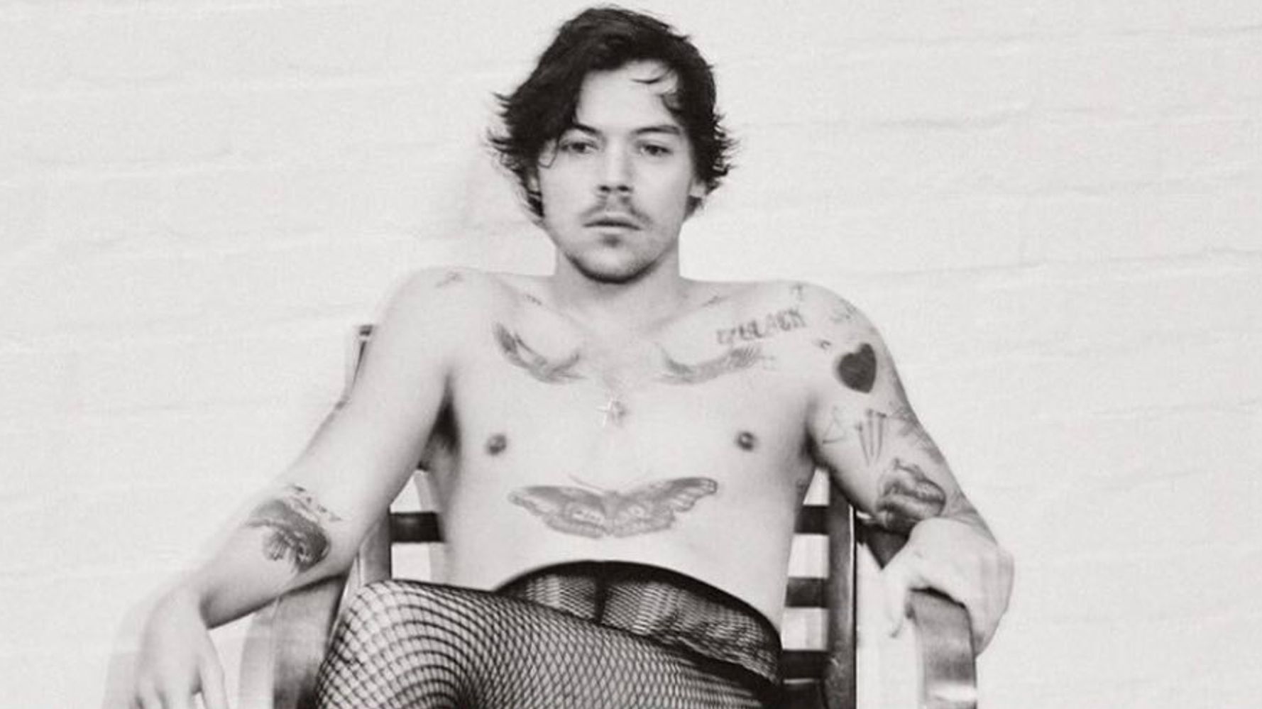 phia♡ on X: harry styles the face magazine photoshoot: a short but  necessary thread ♡︎  / X