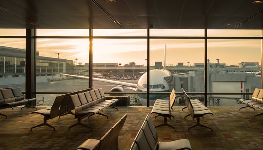 World’s Major Airlines Face Bankruptcy Within 2 Months, Report