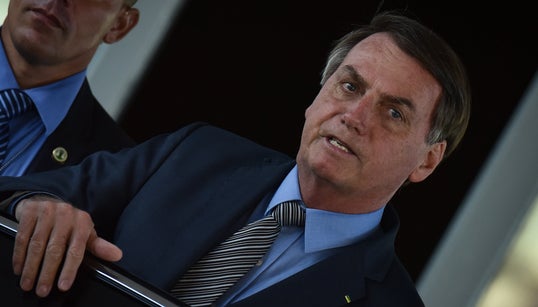 Bolsonaro desdenha de coronavírus e diz que vai fazer ‘festinha’ de