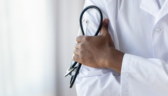 Environ 300 médecins spécialistes en isolement au