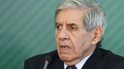 Ministro Augusto Heleno está contaminado com novo