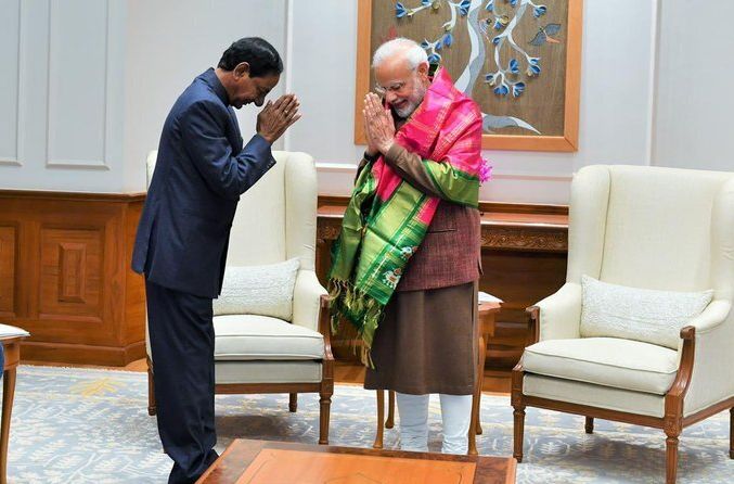 Telangana CM K Chandrashekar Rao and Prime Minister Narendra Modi