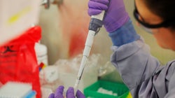 Número de mortes por coronavírus sobe para 4 no Brasil, diz Secretaria de Saúde de