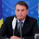 Com falas de 'histeria', Bolsonaro reduz capital político em meio à pandemia do