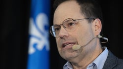 Cusson demande la suspension de la course à la chefferie du