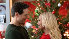 Hallmark Channel Says LGBTQ Stories Will Now Be Included In Christmas Movies thumbnail