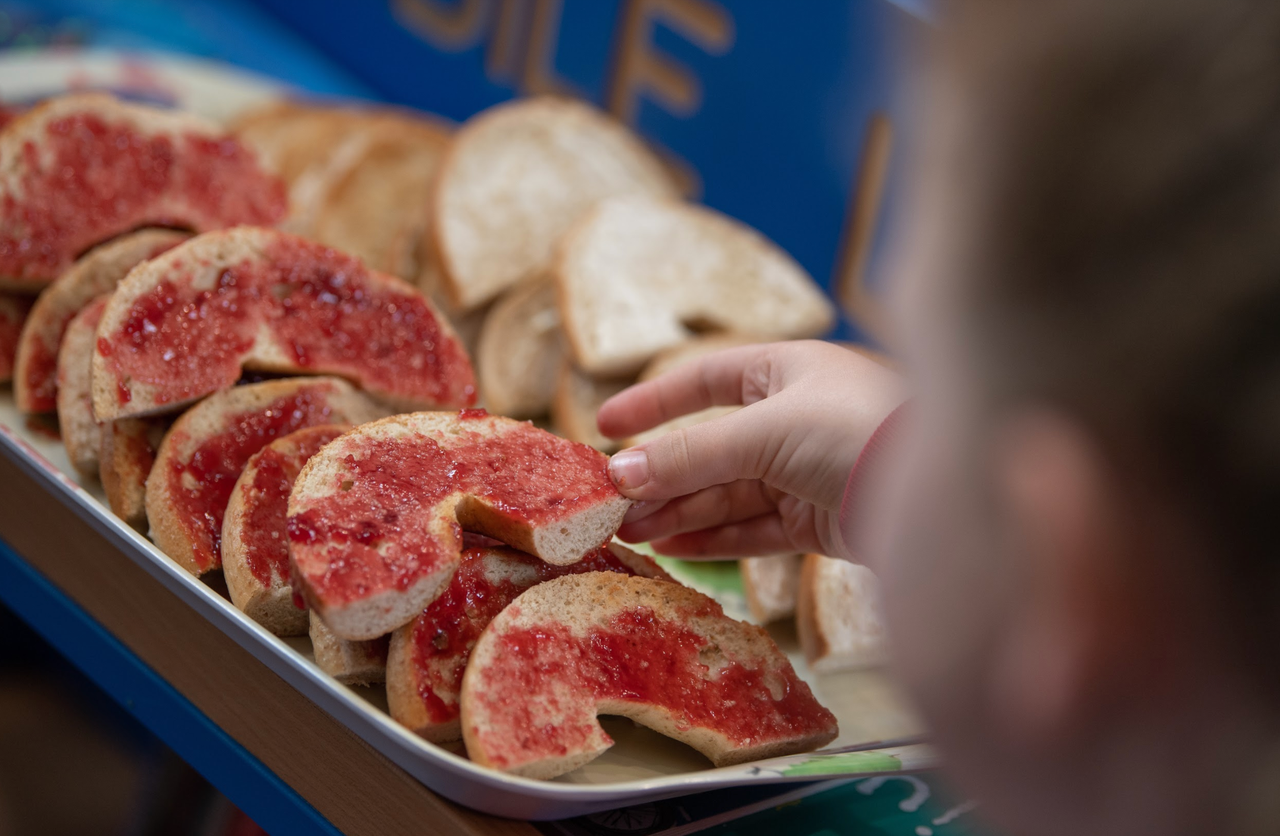 Free bagels at Moorside Community Primary School in Ovenden