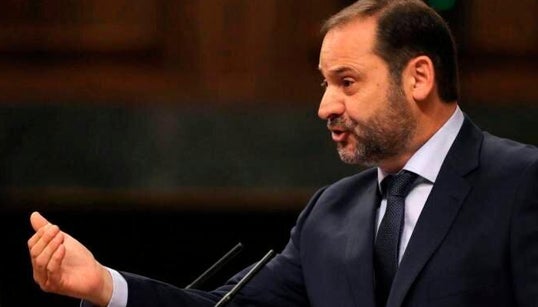 Ábalos: “De momento no tenemos contemplado cerrar el espacio