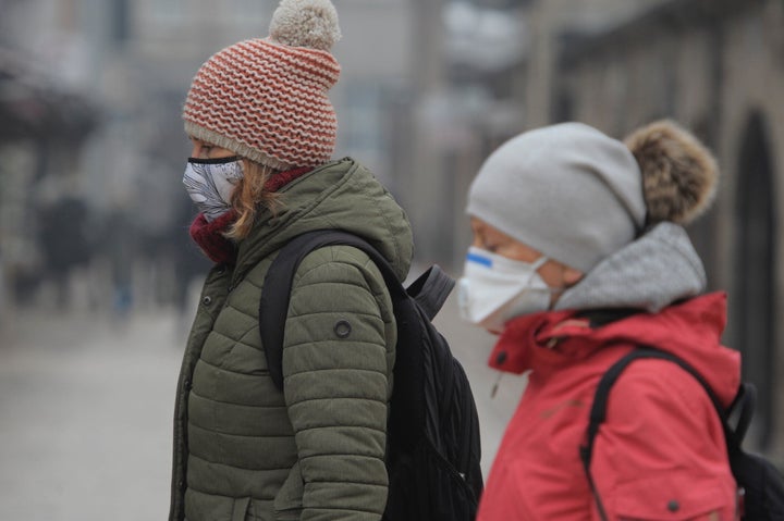 Experts warn that air pollution, linked to the burning of oil, gas and coal, is likely to increase the death rate from coronavirus infections.