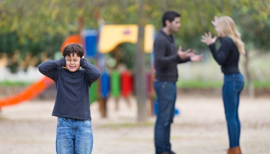 Divorciados, con hijos y confinados: derechos y obligaciones con el estado de