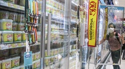 Brasileiros devem praticar consumo consciente para evitar