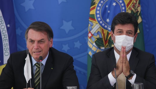 Mandetta vive delicado equilíbrio entre discurso técnico e dizer o que agrada