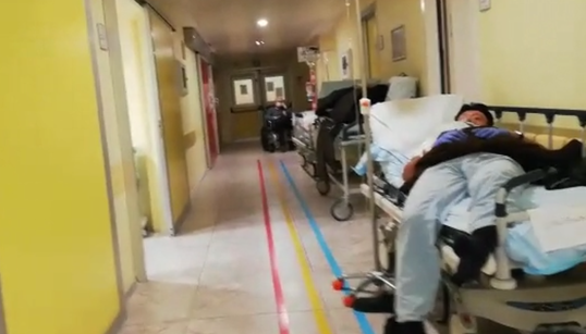 Βίντεο-οδοιπορικό της φρίκης του κορονοϊού σε νοσοκομείο του