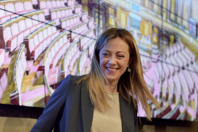 Meloni e i suoi danno l'indennità di marzo all'ospedale di ...