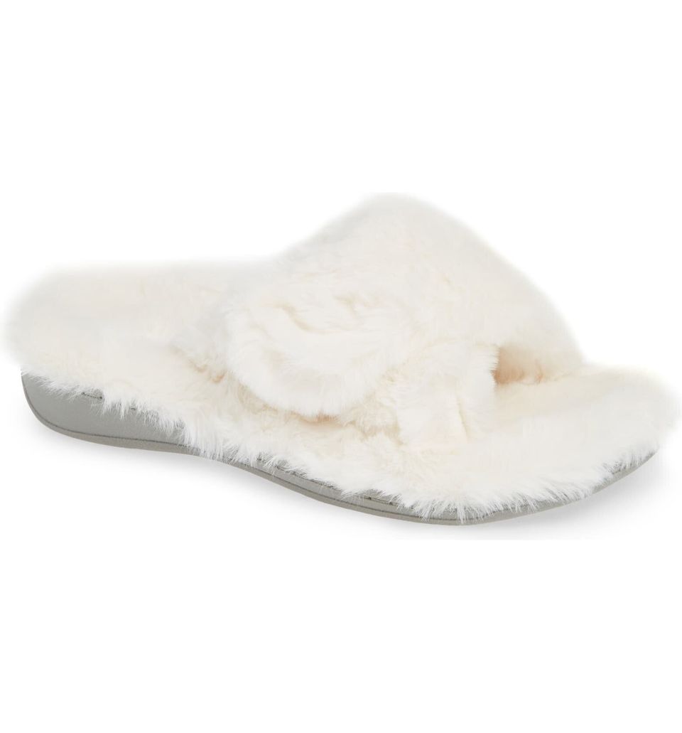 The Best Slippers And Sandals On Sale At Nordstrom | HuffPost Life
