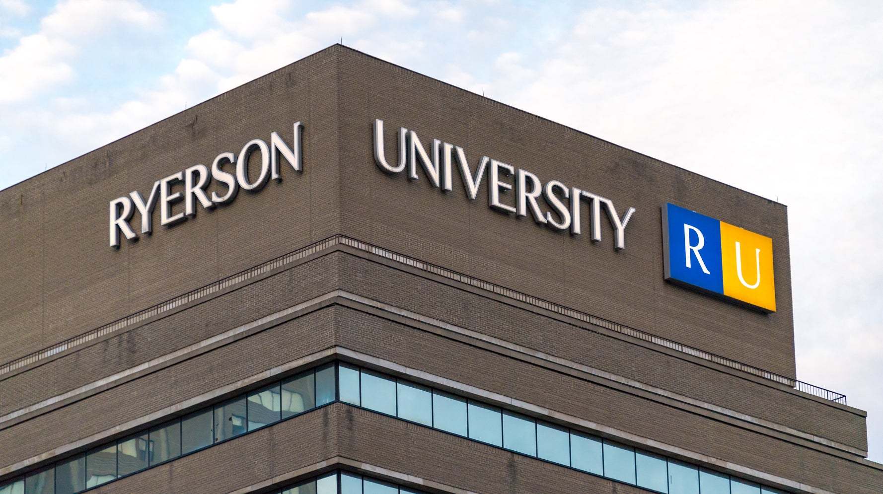 5 Best Universities in Toronto for International Students AtoAllinks