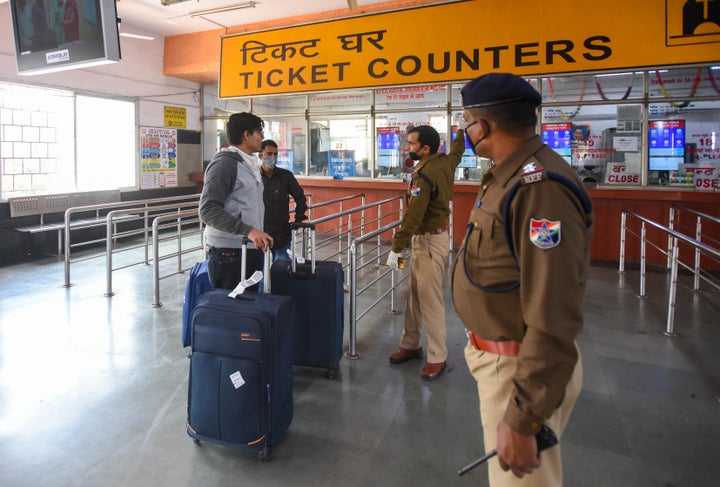 Police personnel at the Nizamuddin Railway Station, on March 22, 2020 in New Delhi.