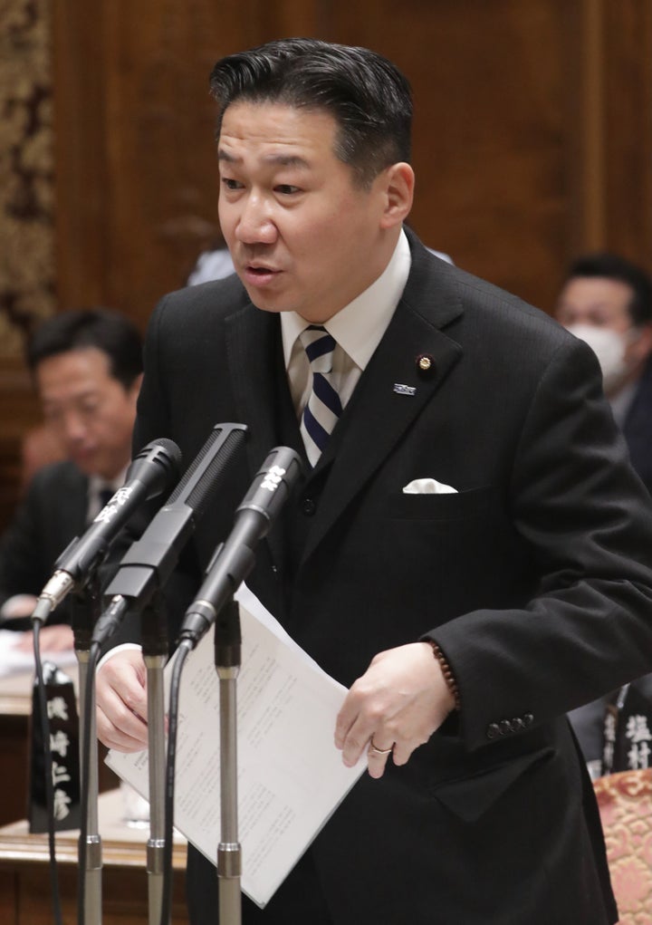 参院予算委員会で質問する立憲民主党の福山哲郎幹事長＝3月23日、国会内 