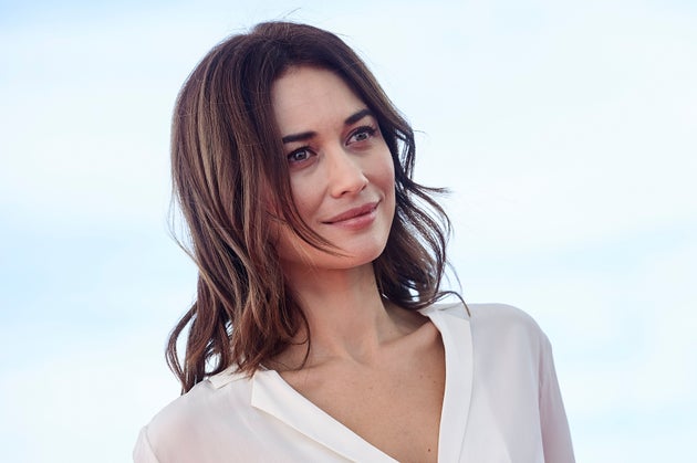 Bond Star Olga Kurylenko Says She S Completely Recovered From Coronavirus