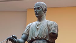 Όποιος συμφωνεί, ας σηκώσει το