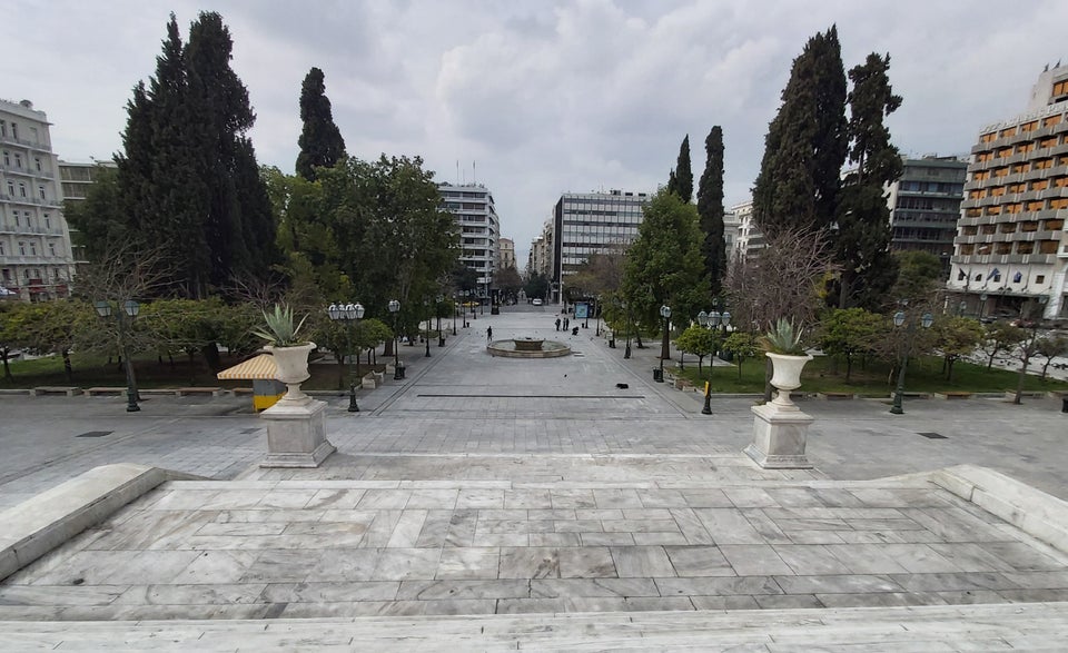 Φωτογραφίες: Η Αθήνα υπό απαγόρευση