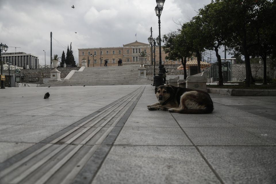 Φωτογραφίες: Η Αθήνα υπό απαγόρευση