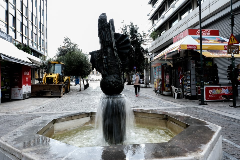 Φωτογραφίες: Η Αθήνα υπό απαγόρευση