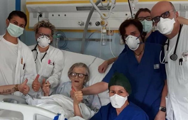 Une Italienne de 95 ans s'est remise du coronavirus 5e79e90e2200005500b3a92d