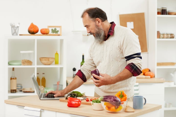 The best online cooking and bartending classes, from wine tasting and cocktail making to bread baking.