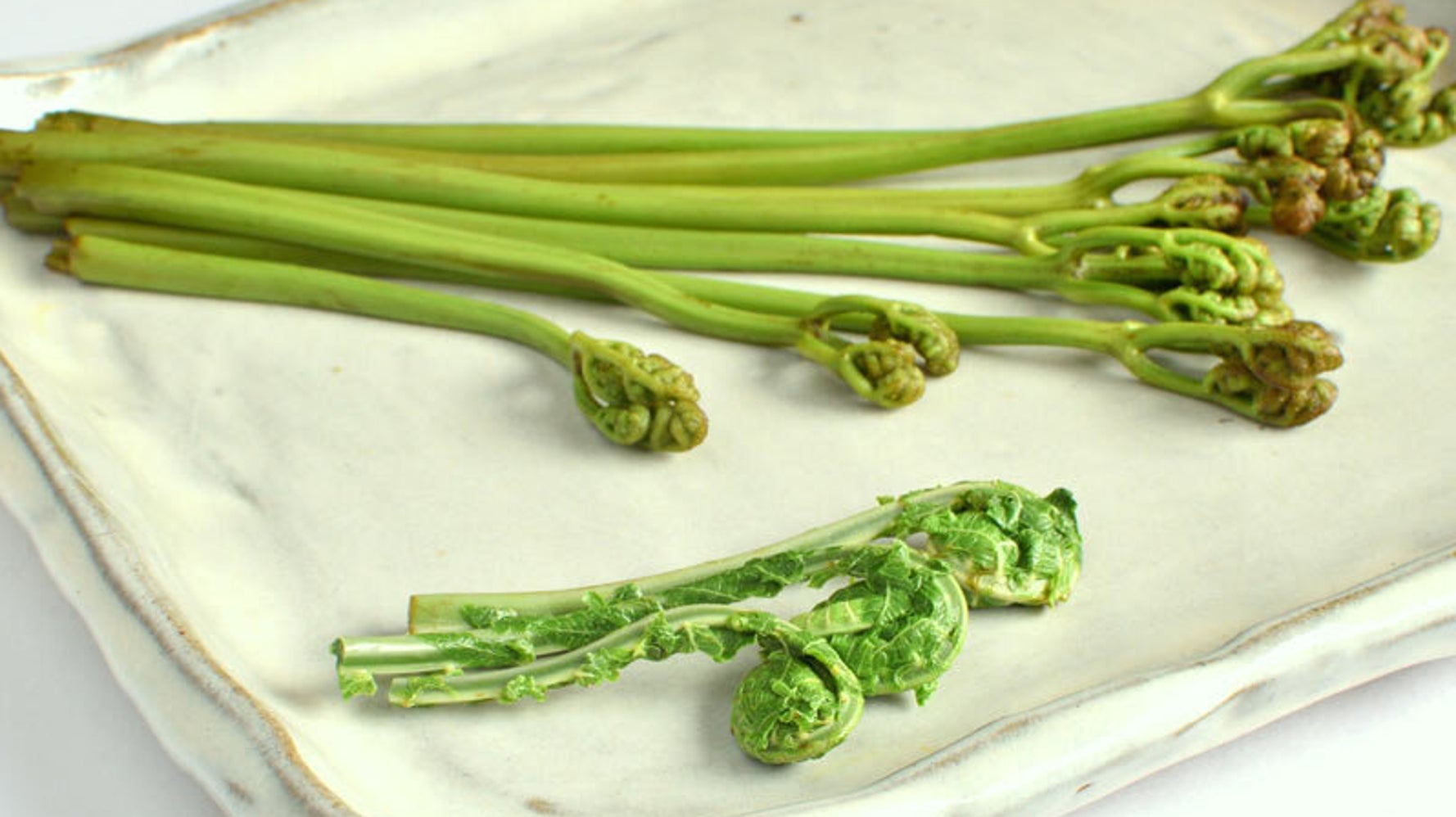 旬の山菜 プロに聞く簡単なアク抜きの方法 ハフポスト News 旬の山菜 プロに聞く簡単なアク抜きの方法 ハフポスト News