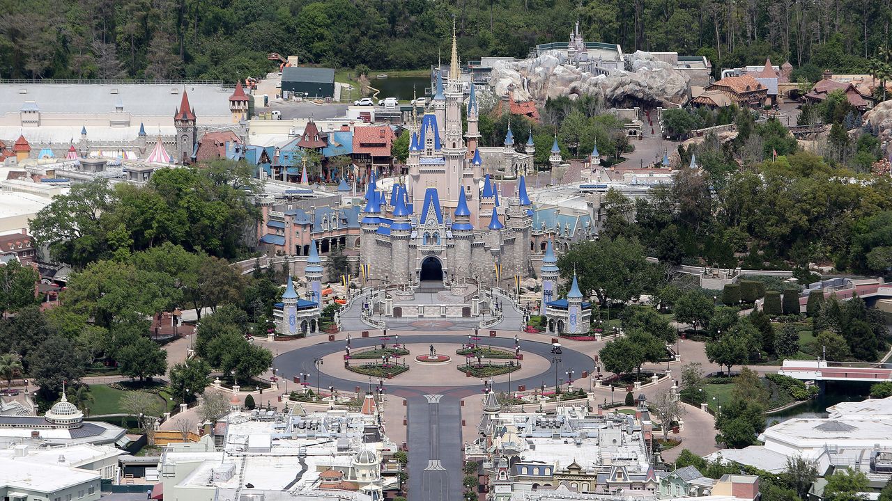 Walt Disney World remains closed to the public due to the coronavirus threat on March 23, 2020 in Orlando, Florida. The United States has surpassed <a href="https://gisanddata.maps.arcgis.com/apps/opsdashboard/index.html#/bda7594740fd40299423467b48e9ecf6" target="_blank" role="link" class=" js-entry-link cet-external-link" data-vars-item-name="55,000 confirmed cases" data-vars-item-type="text" data-vars-unit-name="5e7b618bc5b6dc206c4a8f08" data-vars-unit-type="buzz_body" data-vars-target-content-id="https://gisanddata.maps.arcgis.com/apps/opsdashboard/index.html#/bda7594740fd40299423467b48e9ecf6" data-vars-target-content-type="url" data-vars-type="web_external_link" data-vars-subunit-name="article_body" data-vars-subunit-type="component" data-vars-position-in-subunit="0">55,000 confirmed cases</a> of COVID-19, the disease caused by the coronavirus, and the death toll has climbed to at least 802 as of Wednesday morning.