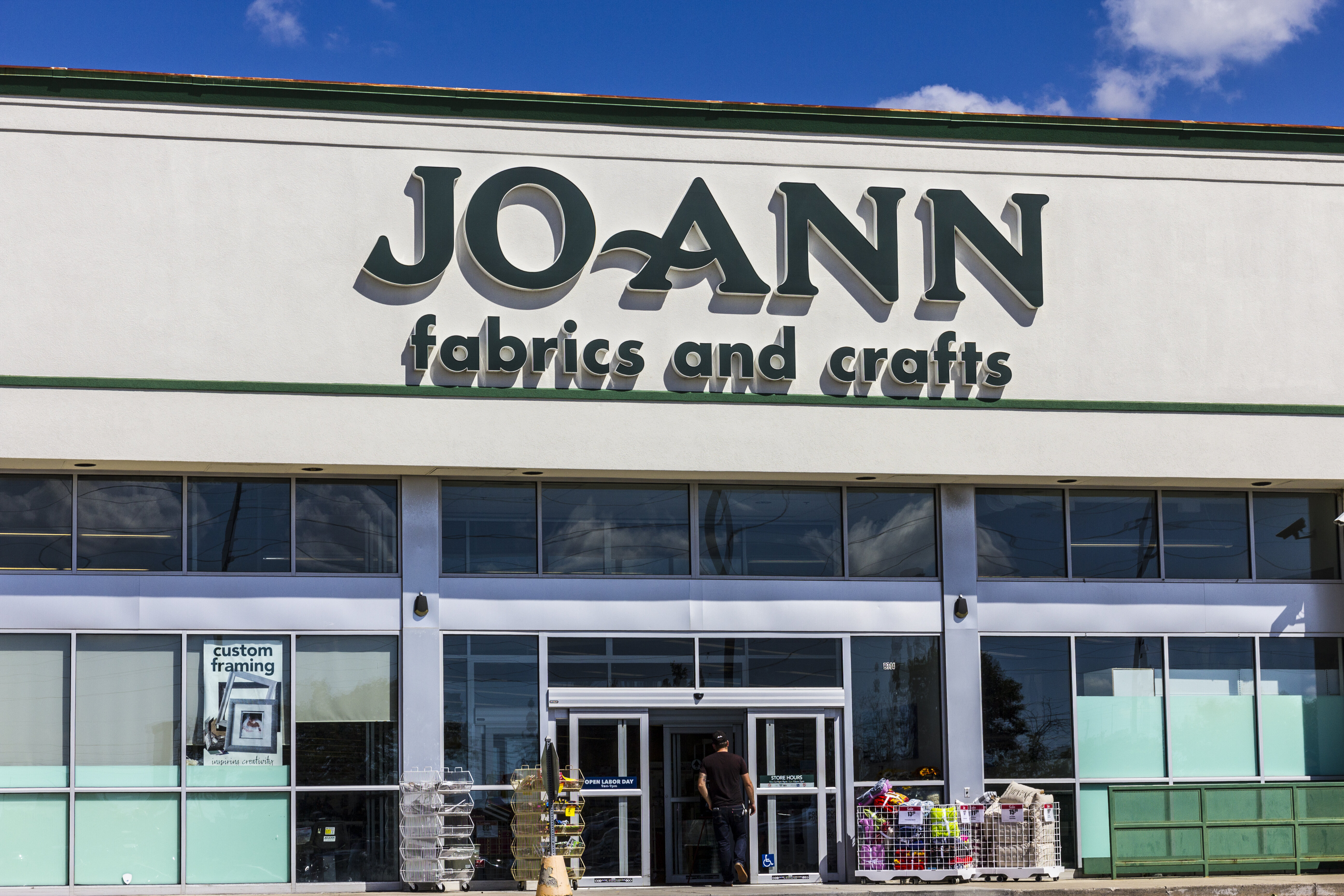 JoAnn Fabrics Employees Are Not Paid Enough To Work Through This   5e7ba7ce230000e3360c6be5 