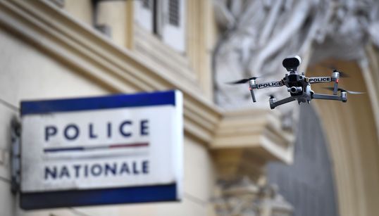 Des faux policiers aux médicaments en ligne, les arnaques se multiplient pendant