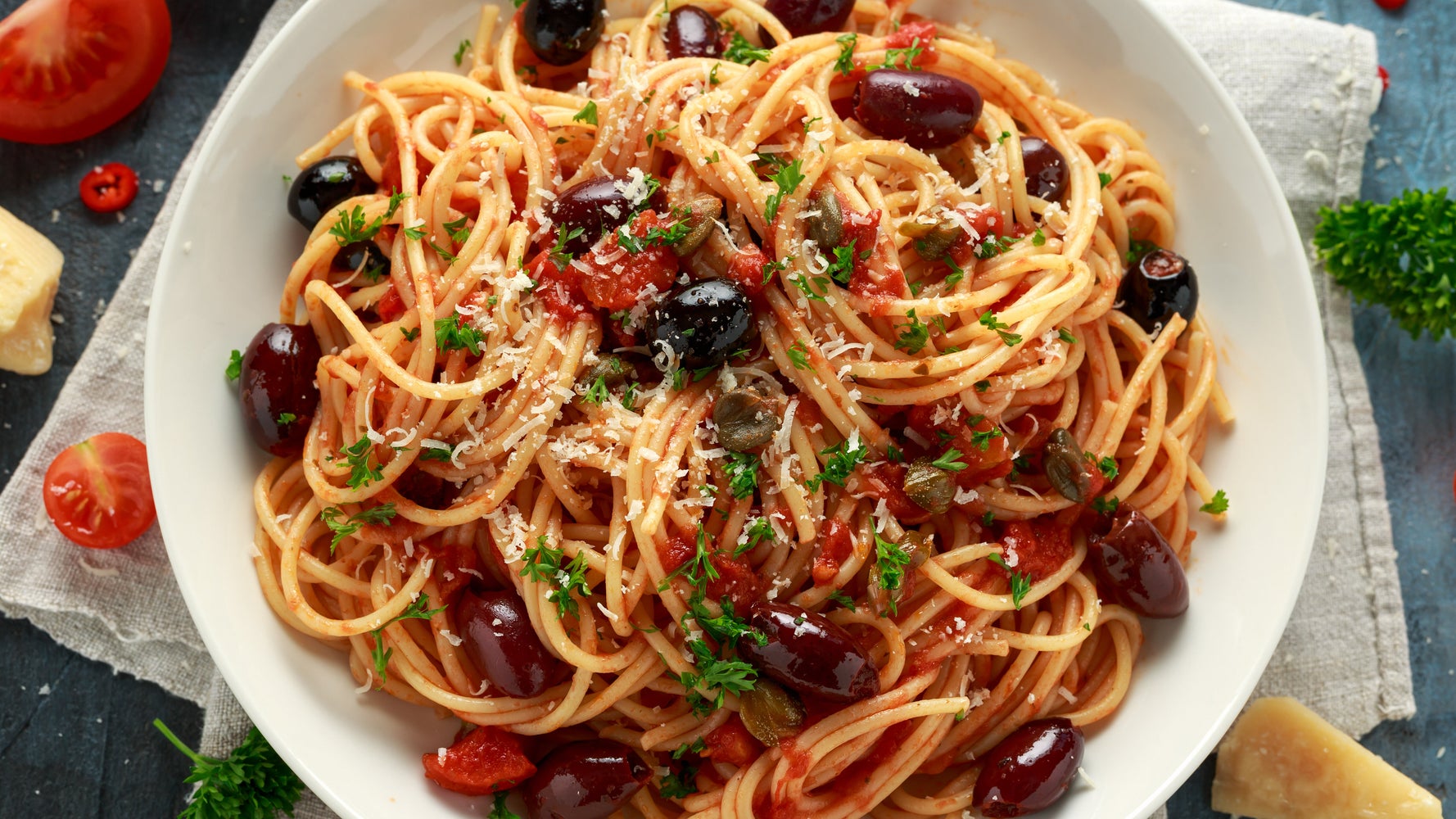 18 Underrated Pantry Items To Buy At The Grocery Store