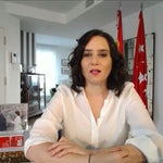 El detalle más curioso de la habitación de Díaz Ayuso: tienes que mirar al