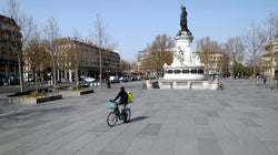 Francia prolonga el confinamiento hasta el 15 de