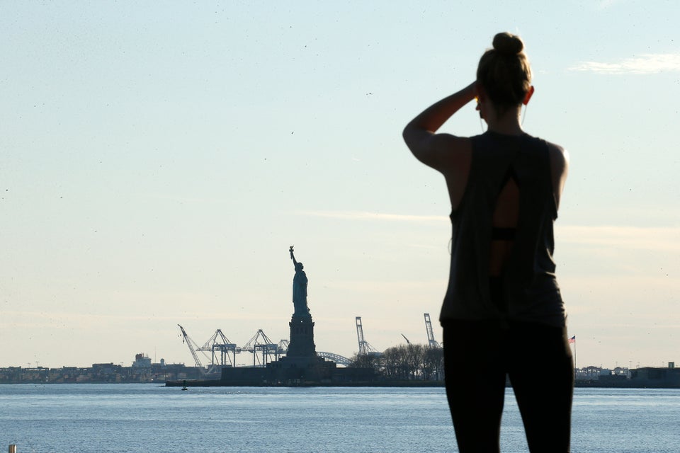 New York, NY - Μαρτίου: Η Νέα Υόρκη χτυπήθηκε από τον  COVID-19. (Photo by John Lamparski/Getty Images)