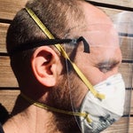 1分で製造できる医療用フェイスシールドの作り方をニューヨーク大学が無料公開