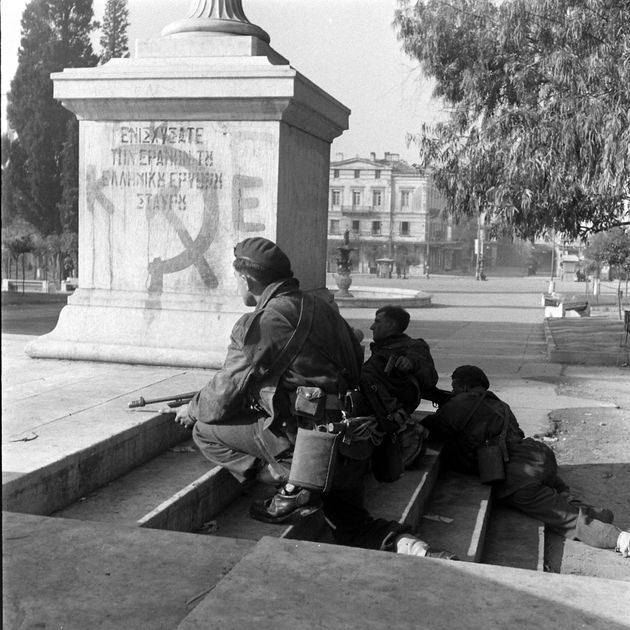Βρετανόί στρατιώτες σε μάχες με τον ΕΛΑΣ. Αθήνα 3-6 Δεκεμβρίου 1944 (Photo by Dmitri Kessel/The LIFE Picture Collection via Getty Images)