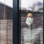 新型コロナ感染の経験者たちが、今みんなに伝えたいこと