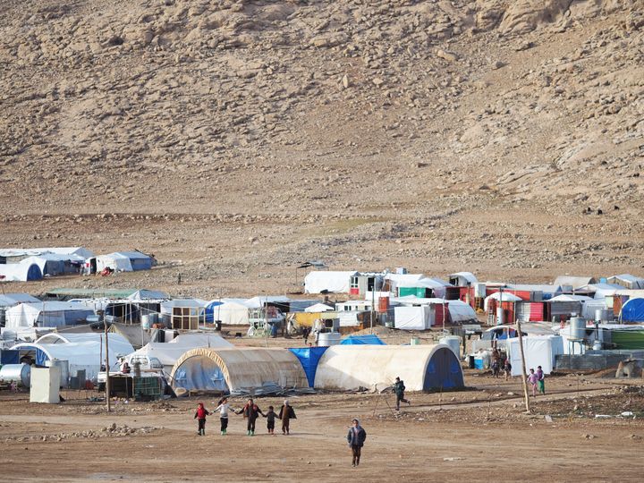 ISの侵攻を逃れてきた人々が避難生活を送るイラク北部、クルド自治区シンジャル山のキャンプ（2017年1月）